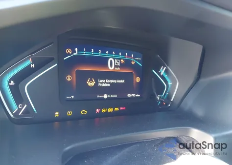 2021 Honda Odyssey Touring z USA, uszkodzony, nr VIN 5FNRL6H81MB039764